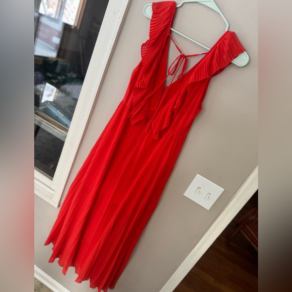 Zara Vibrant Red Pleated Dress - Picture 7 of 9
